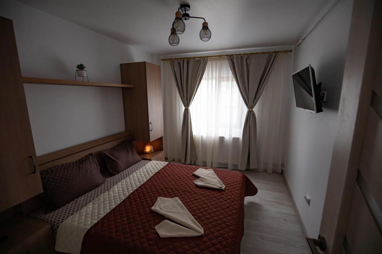 Apartament Natalia Tîrgu Ocna Exterior foto